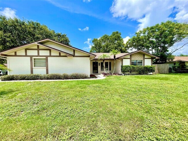 Primary Photo - 3016 Oak Cove Dr