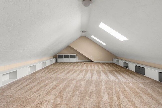 Building Photo - 16275 NE Eilers Rd