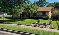 Building Photo - 1806 Cherry Orchard Dr
