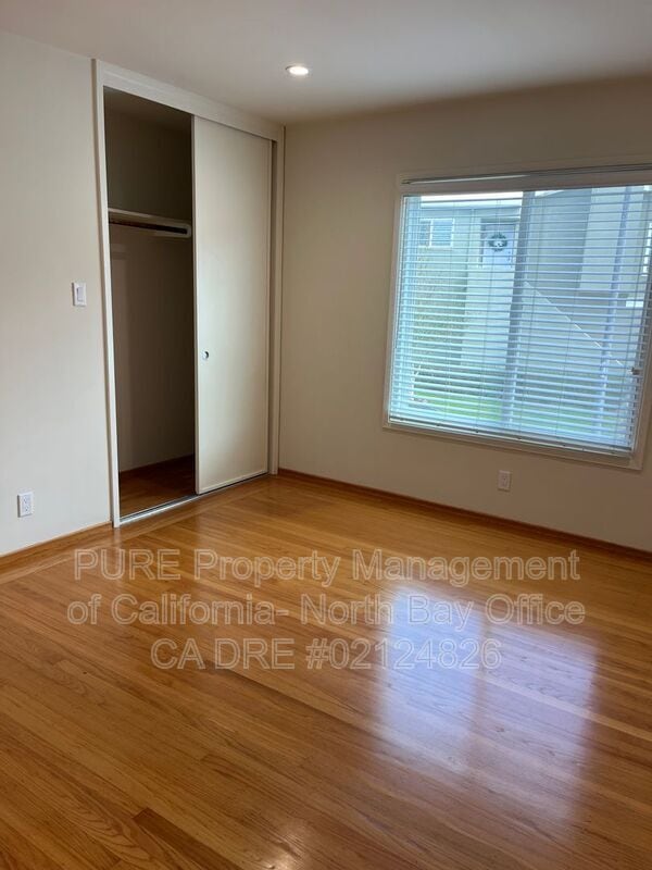 Building Photo - 305 Dellbrook Ave
