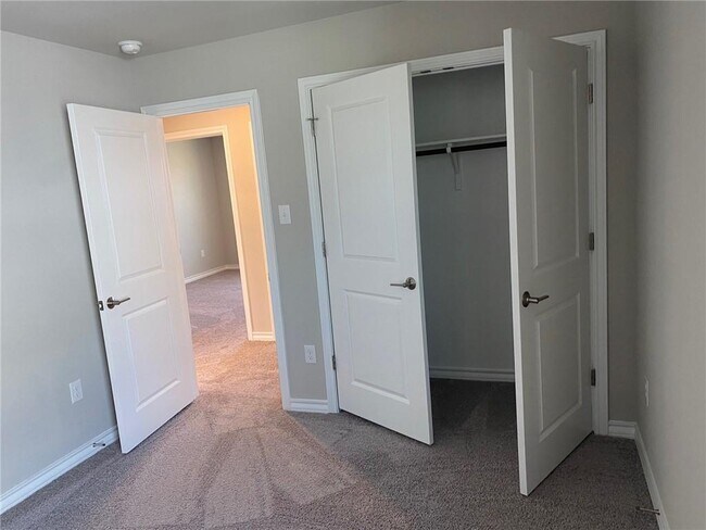 Building Photo - 670 Pepperbark Loop