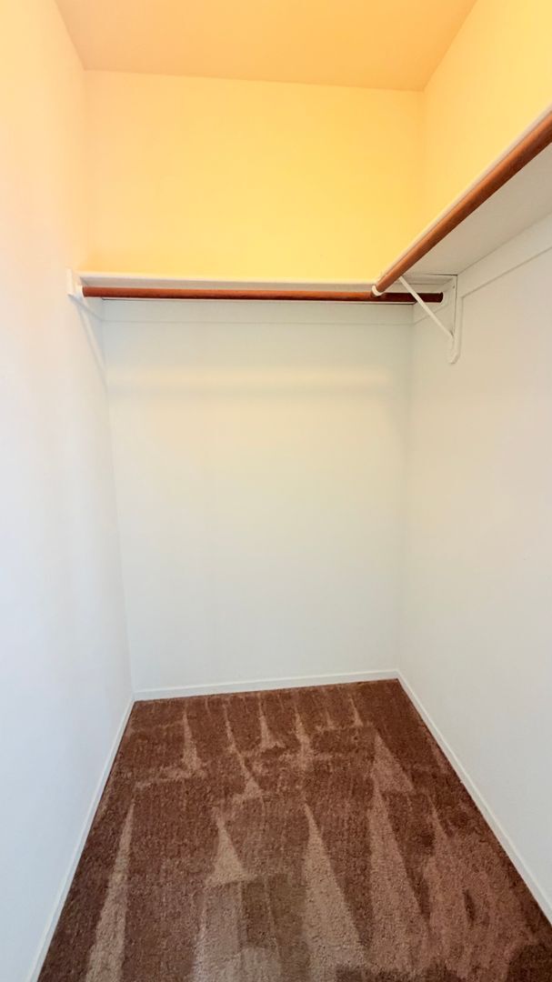 Building Photo - 15 Invincible Ct