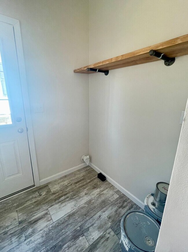 Building Photo - Brand New Home - Brooks Cove Subdivision -...