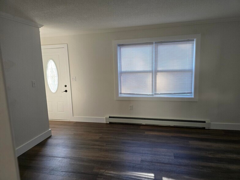 Living Room - 23 Old Etna Rd