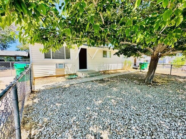 Primary Photo - 1395 Carville Dr