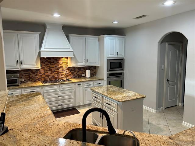 Building Photo - 12435 Honeyflower Dr