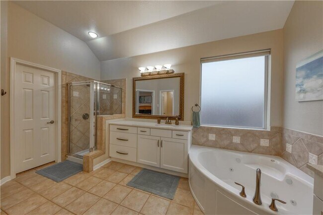 Building Photo - 1507 Pagedale Dr