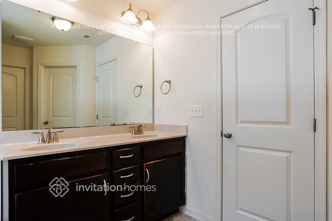 Building Photo - 604 Brookfield Dr