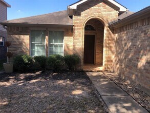 Building Photo - 20215 Mammoth Falls Dr
