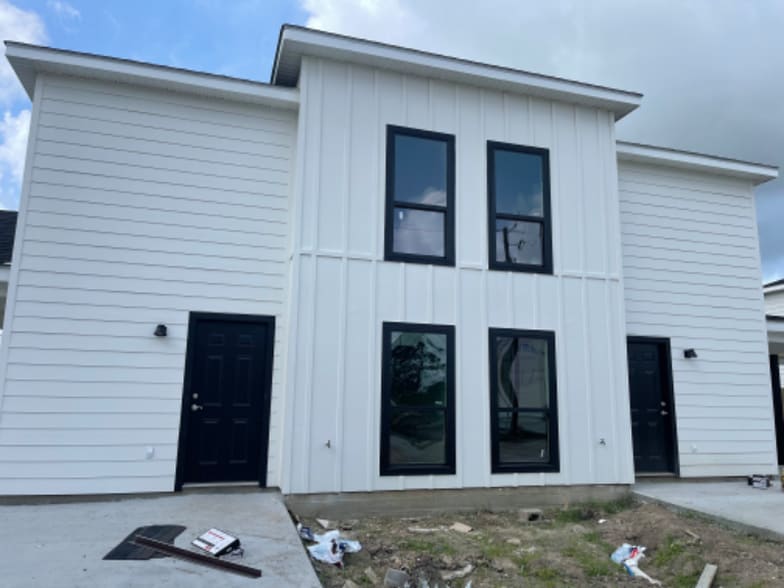 Building Photo - 1318 Ledet St