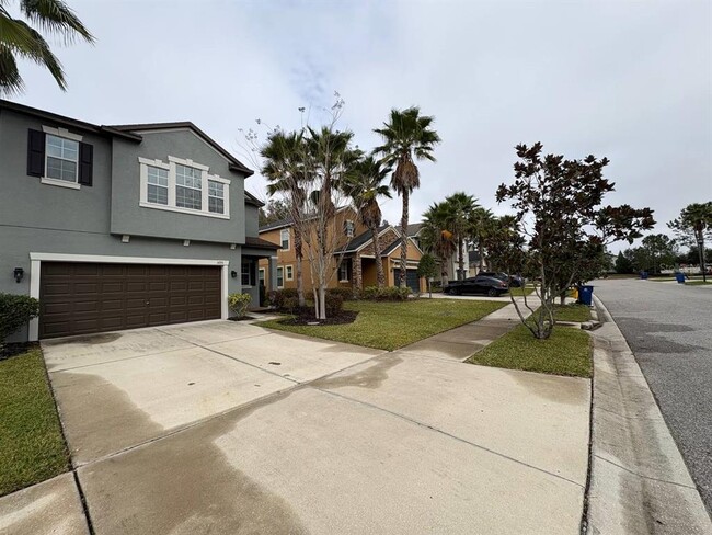 Building Photo - 1695 Ludington Ave