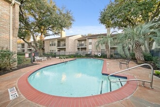 Building Photo - 8100 Cambridge St