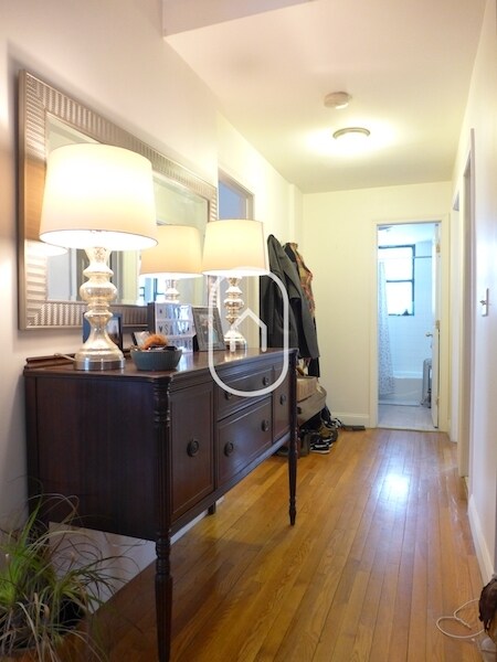 Building Photo - 34 Orchard Rd