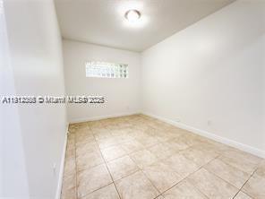 Building Photo - 1621 Diplomat Dr