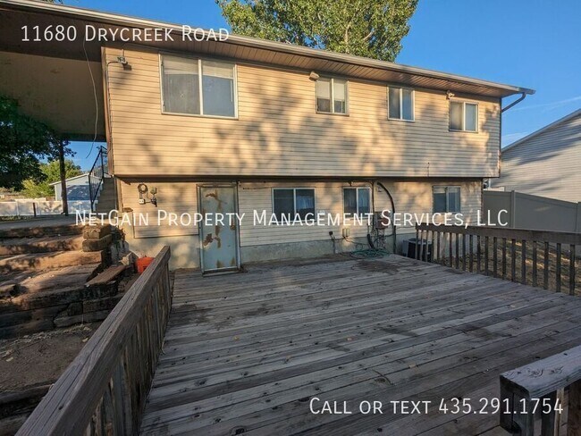 Building Photo - 11680 E Dry Creek Rd