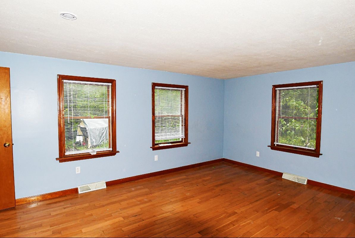 Building Photo - 410 Bald Hill Rd