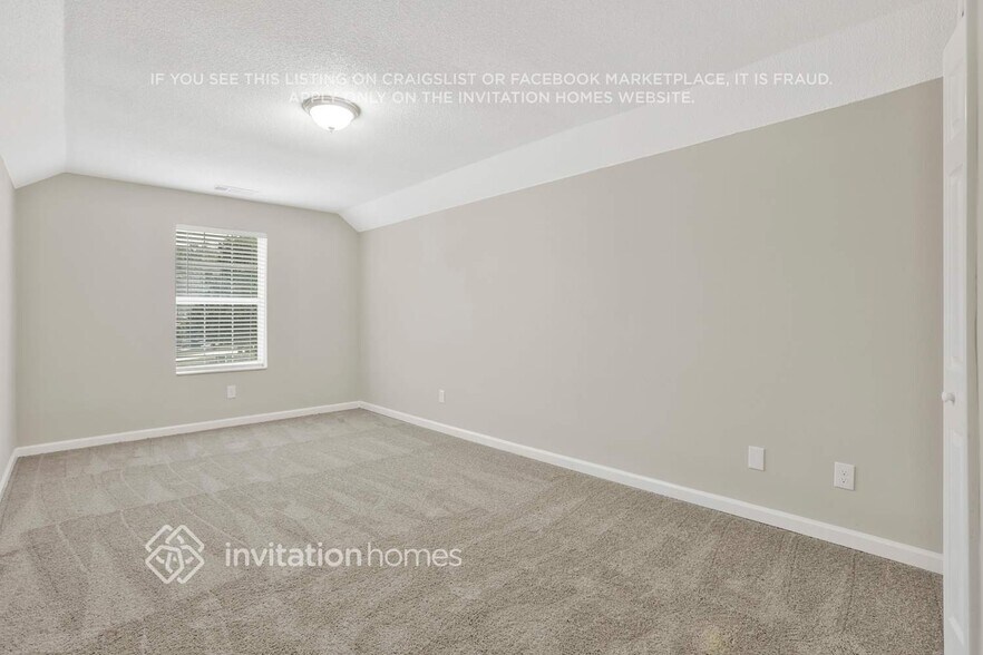 Building Photo - 6530 Lake Mill Ct