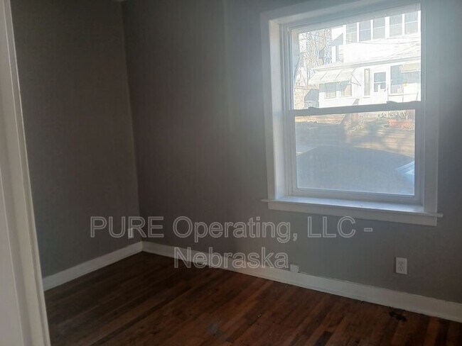 Building Photo - 138 Grant St