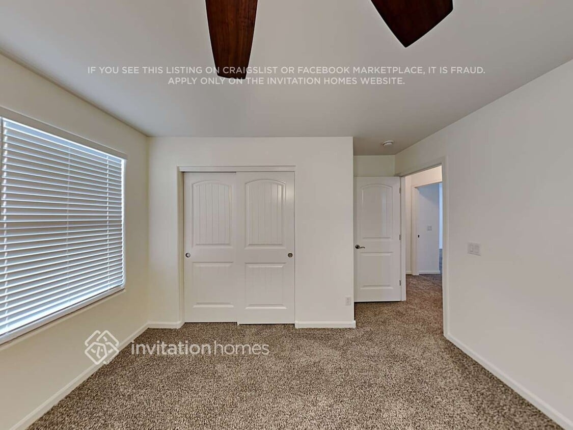 Building Photo - 1373 S Ponderosa Dr
