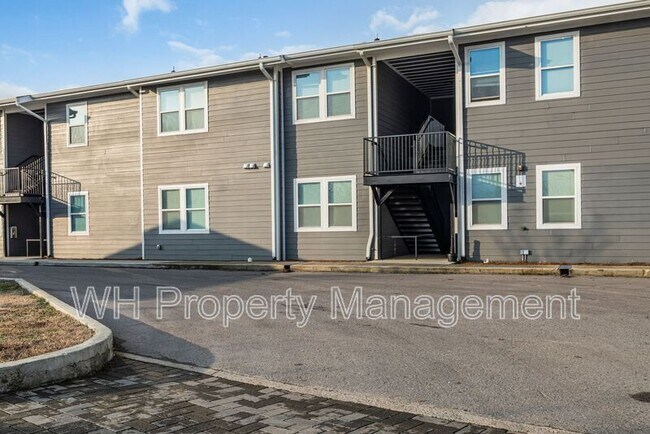 Building Photo - 265 E Old Hickory Blvd