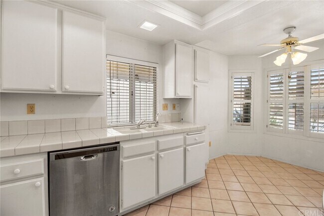Building Photo - 27456 Alta Vista Way