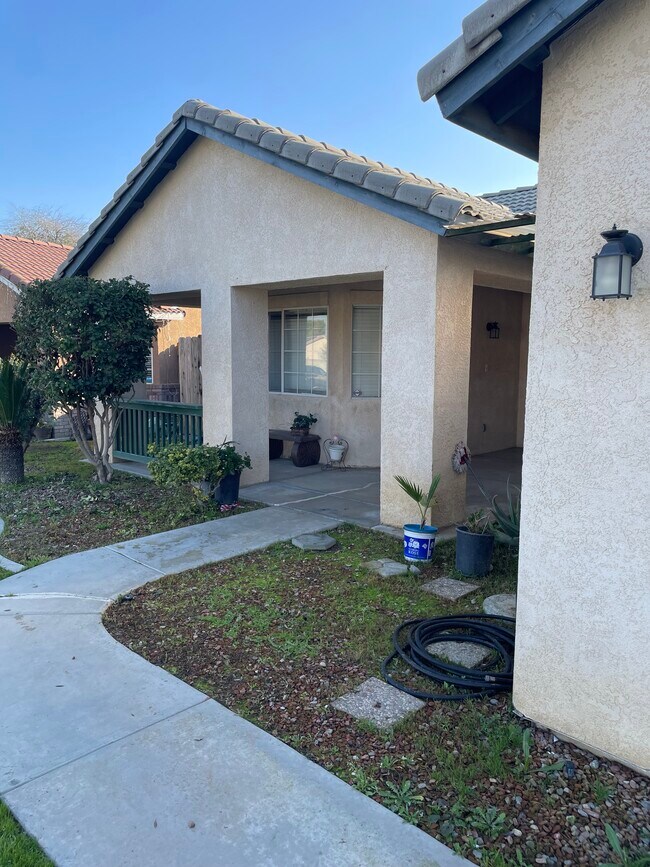 Building Photo - 4623 Kaytlain Ave