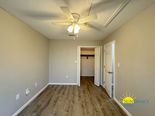 Building Photo - Beautiful 3 Bedroom Home in Fort Walton Be...