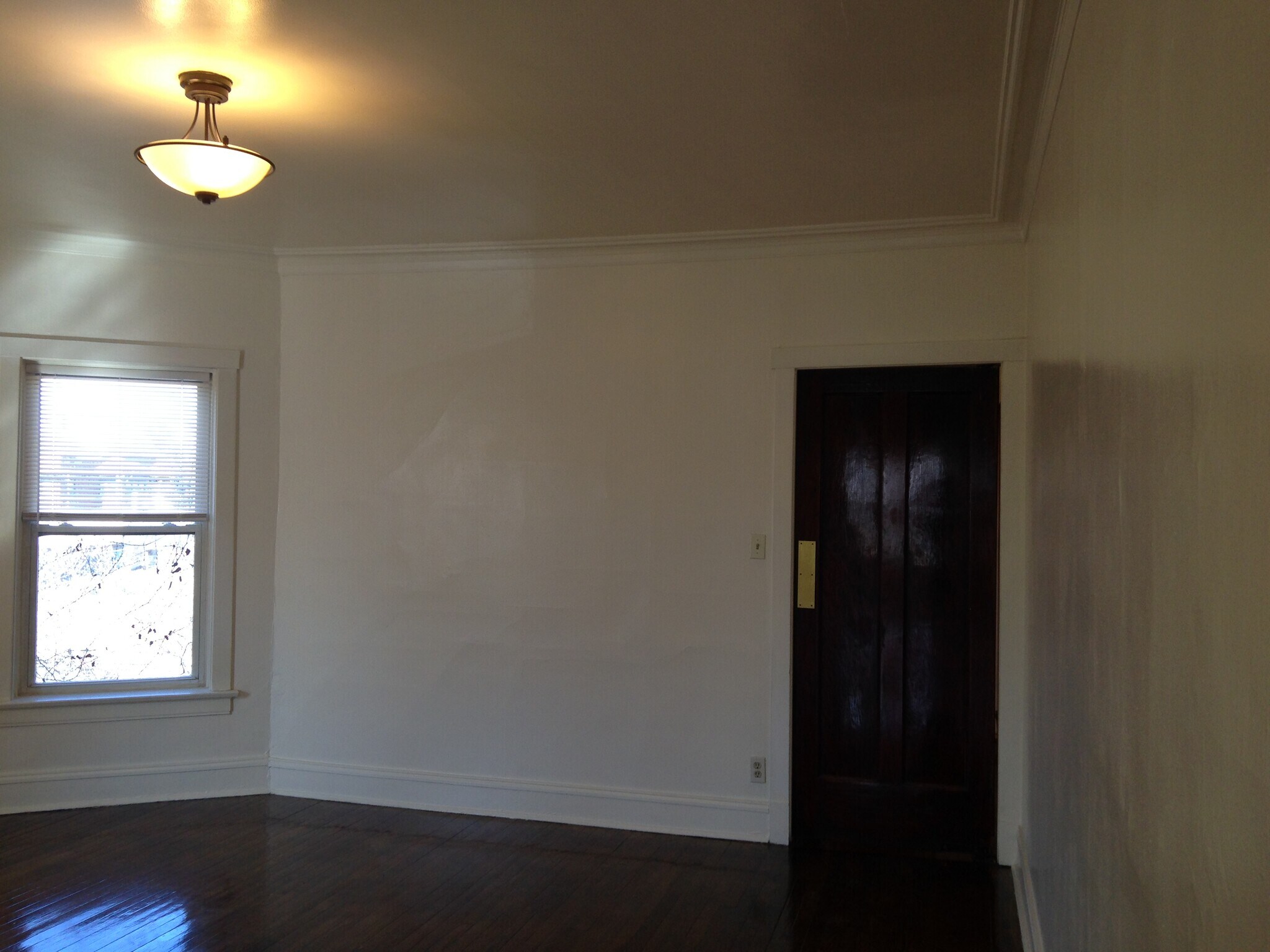 Dining Room - 1338 W Winona St