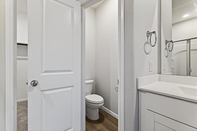 Building Photo - 431 Wydown Dr