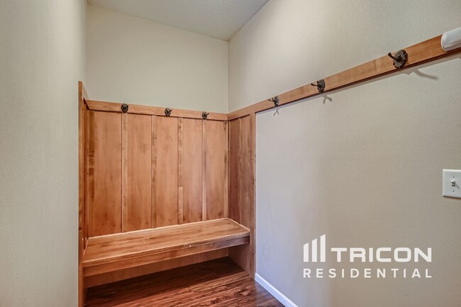 Building Photo - 9513 NE 161st Ave
