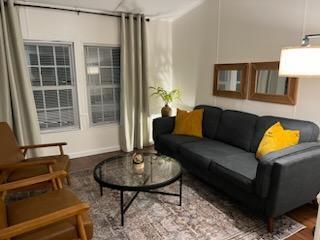 Building Photo - 502 9th St SW