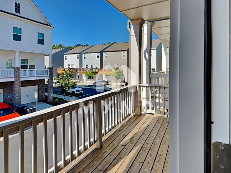 Building Photo - 2110 Irvin Ct