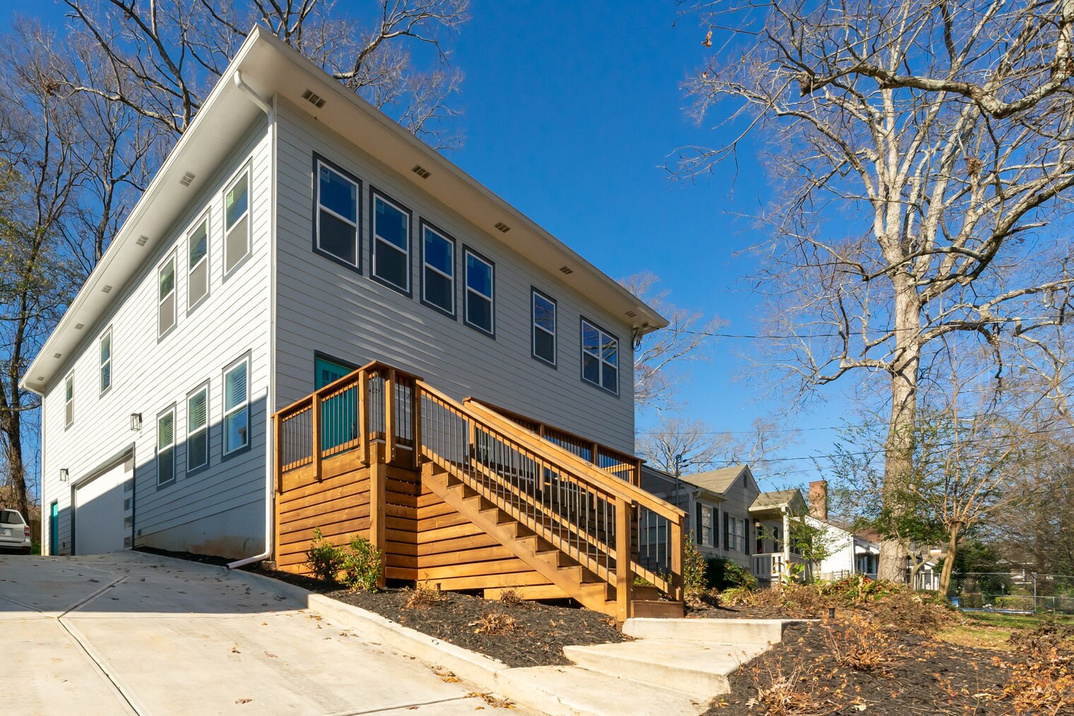Building Photo - 201 Clay St SE