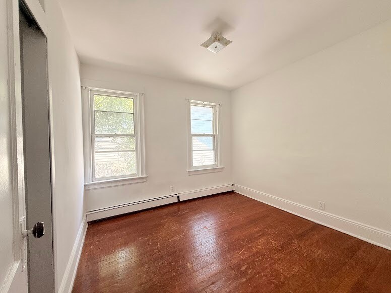 Building Photo - 296 Crestview Pl