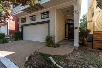 Building Photo - 6704 Menchaca Rd