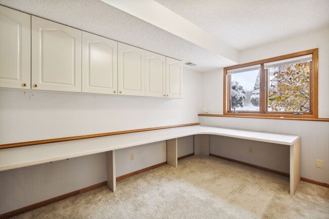 Building Photo - 908 Gramsey Pl