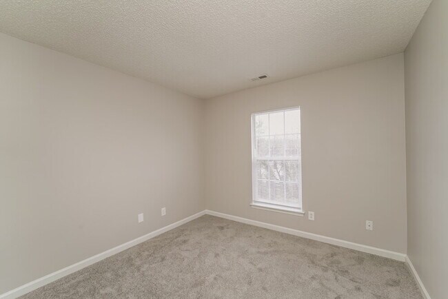Building Photo - 5128 Deerton Rd