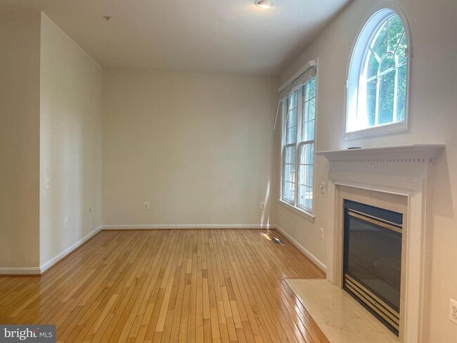 Building Photo - 6130 Stonehenge Pl