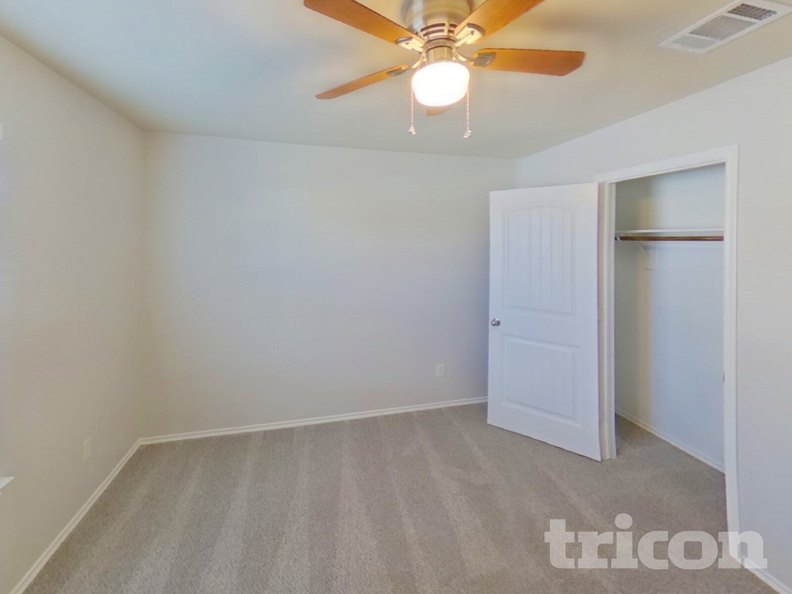 Building Photo - 336 Carlyle St