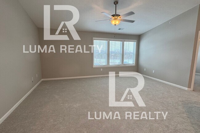 Building Photo - 518 Glenhaven Wy