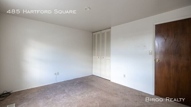 Building Photo - 485 Hartford Square