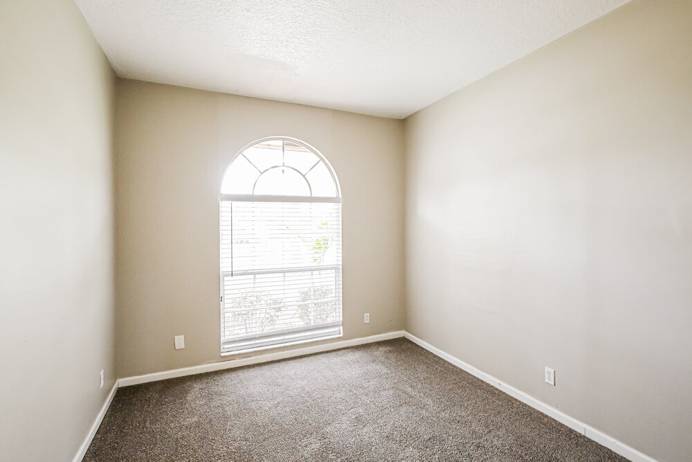 Building Photo - 109 Black Olive Crescent