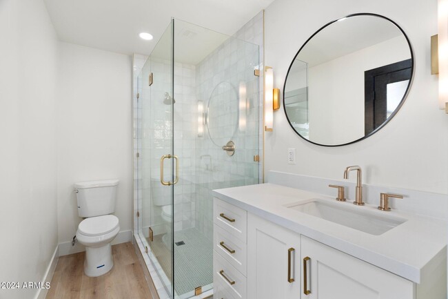 Building Photo - 1643 W Griswold Rd