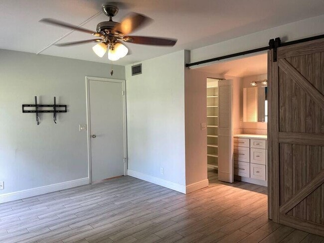 Building Photo - 2800 Fiore Way