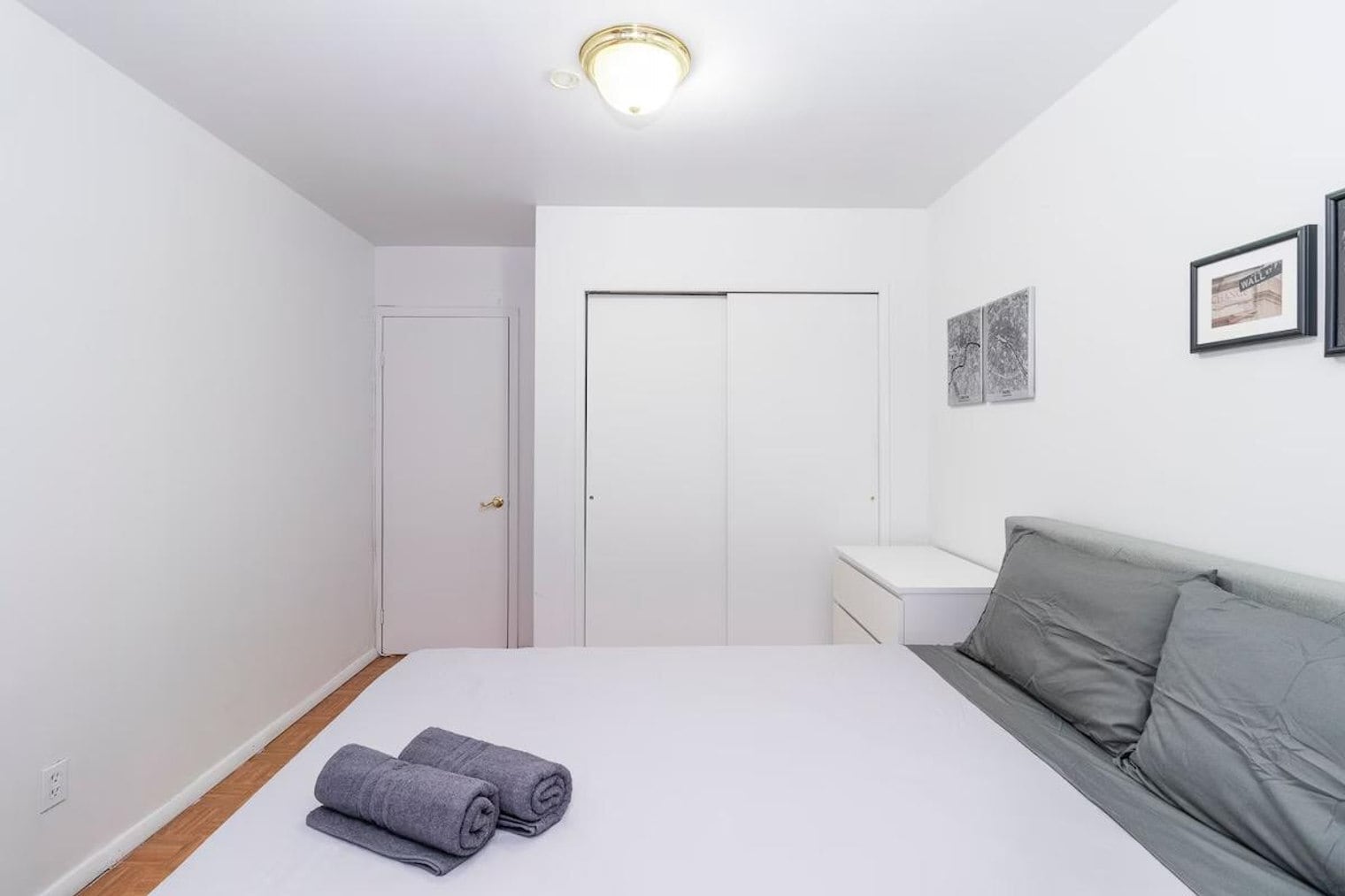 Building Photo - 155 E 92nd St