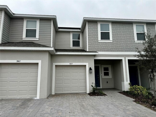 Building Photo - 3037 Canary Ave