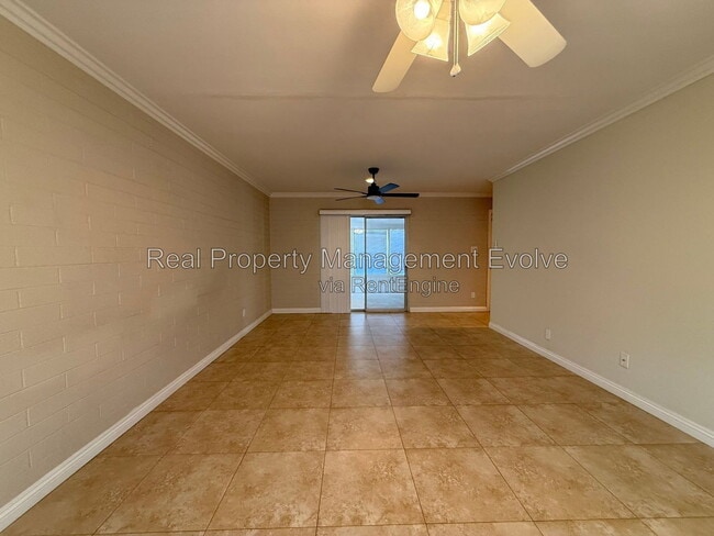 Building Photo - 12076 N Pebble Beach Dr