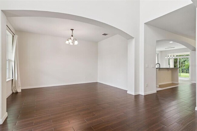 Building Photo - 660 Fanning Dr