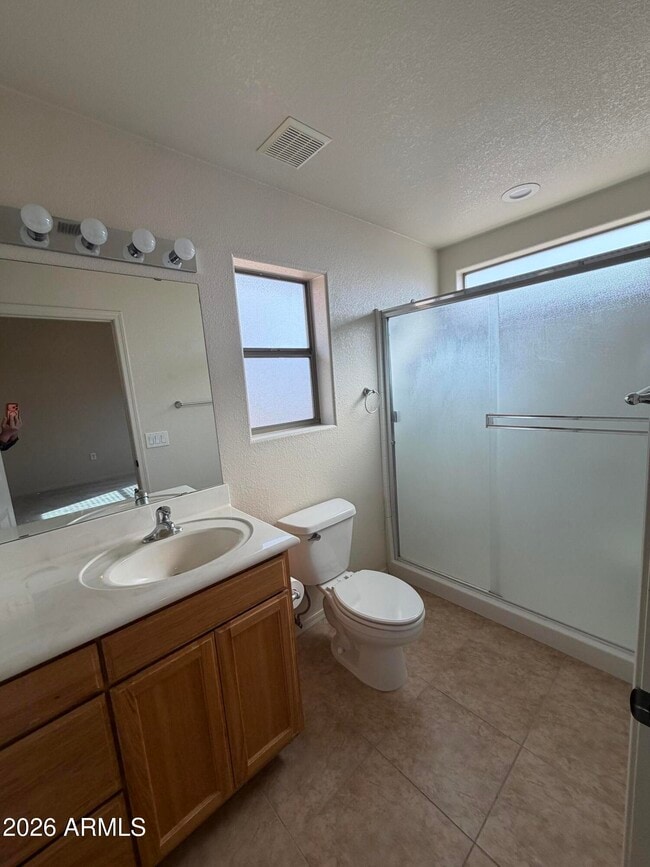 Building Photo - 4662 Redwood St