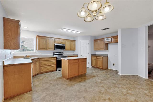 Building Photo - 729 Ridgehill Dr